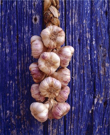 braid of garlic Stock Photo - Rights-Managed, Code: 825-05986048