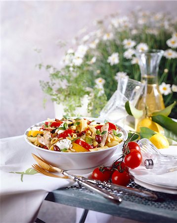 simsearch:700-01099893,k - Pasta salad Stock Photo - Rights-Managed, Code: 825-05986759