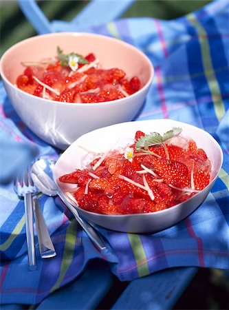 Summer fruit in jelly Stock Photo - Rights-Managed, Code: 825-05986815