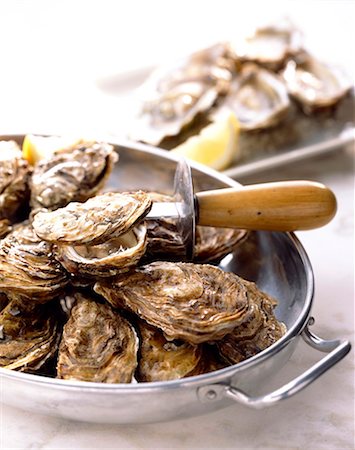 simsearch:825-05812193,k - oysters Stock Photo - Rights-Managed, Code: 825-05987012