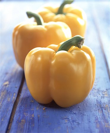 simsearch:825-06047612,k - Yellow peppers Stock Photo - Rights-Managed, Code: 825-05987722