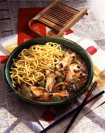simsearch:825-05990354,k - Pork and chicken Chop Suey Stock Photo - Rights-Managed, Code: 825-05988453