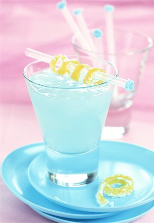 simsearch:652-03802277,k - Gin Fizz cocktail Stock Photo - Rights-Managed, Code: 825-05988587