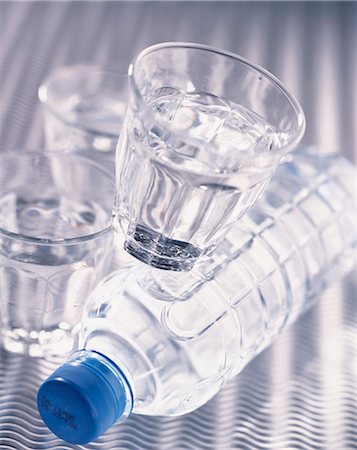 simsearch:825-02306931,k - Glasses of water and bottle of water Stock Photo - Rights-Managed, Code: 825-05988721