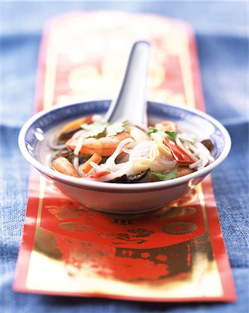 simsearch:825-05990354,k - Orient Express soup Stock Photo - Rights-Managed, Code: 825-05988887