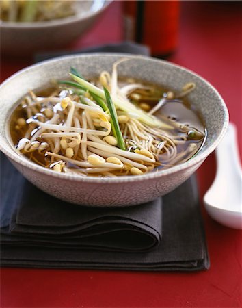 simsearch:825-05990354,k - bean sprout nage soup Stock Photo - Rights-Managed, Code: 825-05989864