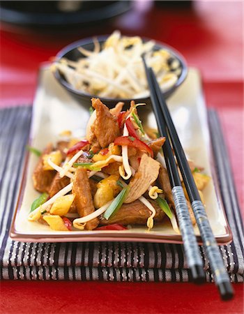 simsearch:825-05990354,k - sauteed pork with vegetables Stock Photo - Rights-Managed, Code: 825-05989870