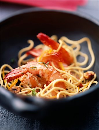 simsearch:825-05990354,k - chinese noodles with king prawns and basil Stock Photo - Rights-Managed, Code: 825-05990468