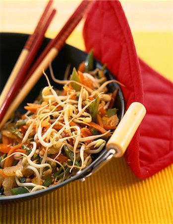 simsearch:825-05990354,k - wok with vegetables Stock Photo - Rights-Managed, Code: 825-05990585