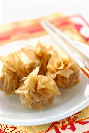 simsearch:825-05990354,k - wonton pork and prawn ravioli Stock Photo - Rights-Managed, Code: 825-05991064