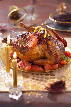 Roast poulard hen with pan-fried pomelos Stock Photo - Rights-Managed, Code: 825-06046291