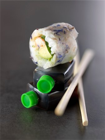 Shrimp and edible flower makis Stock Photo - Rights-Managed, Code: 825-06048631