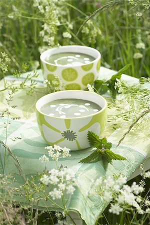 Nettle soup Stock Photo - Rights-Managed, Code: 825-06048696