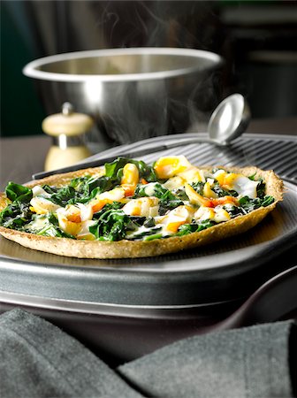 simsearch:825-07522119,k - Buckwheat pancake with haddock and spinach Stock Photo - Rights-Managed, Code: 825-06315706