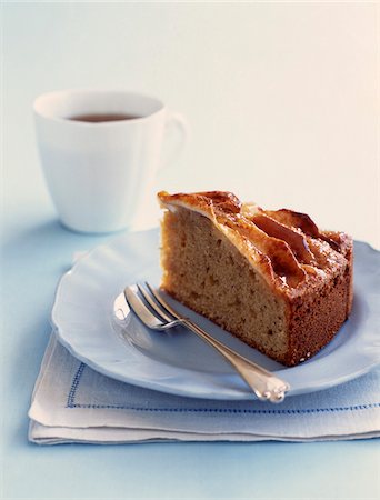 simsearch:825-06315282,k - Apple and cinnamon cake Stock Photo - Rights-Managed, Code: 825-06315809