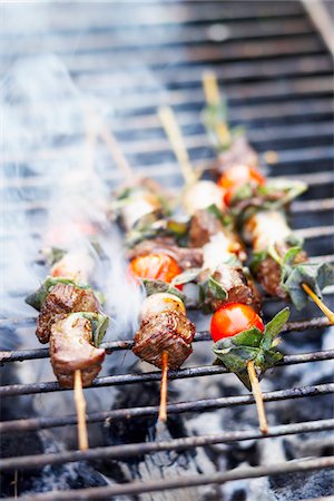 simsearch:825-06316883,k - Lamb and sage brochettes Stock Photo - Rights-Managed, Code: 825-06316184