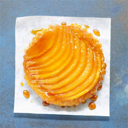 Mango tatin tart Stock Photo - Rights-Managed, Code: 825-06316303