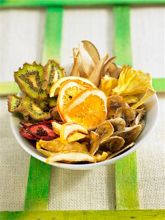 dehydrated - Bowl of dehydrated fruit Stock Photo - Rights-Managed, Code: 825-06316770