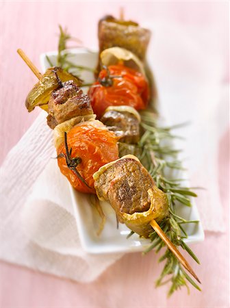 simsearch:825-06316883,k - Beef,tomato,green pepper and rosemary skewers Stock Photo - Rights-Managed, Code: 825-06316883