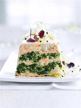 simsearch:825-07522119,k - Salmon,scallop and spinach terrine Stock Photo - Rights-Managed, Code: 825-06816433