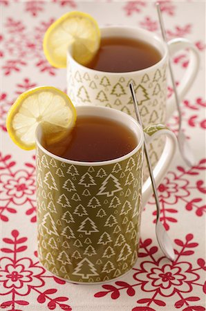 simsearch:825-05812193,k - Cups of lemon tea Stock Photo - Rights-Managed, Code: 825-06817256