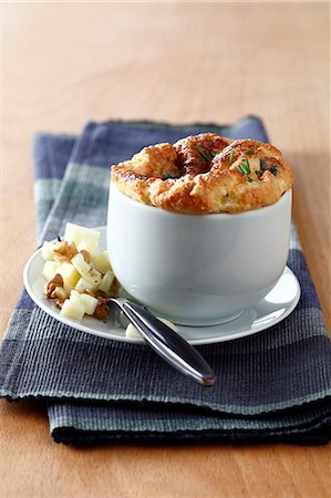 simsearch:825-05814612,k - Roquefort and walnut soufflé Stock Photo - Rights-Managed, Code: 825-06817543