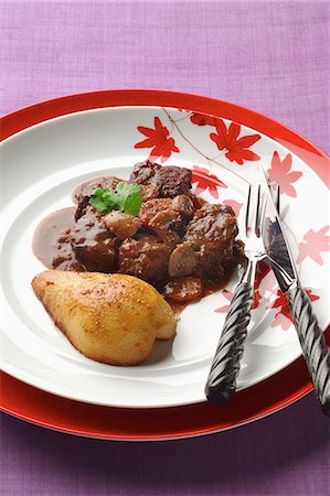 simsearch:652-05807406,k - Bourguignon with peppery chocolate sauce and roasted pears Stock Photo - Rights-Managed, Code: 825-06817709
