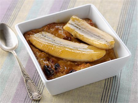 simsearch:825-06315282,k - Dried fruit and banana pudding Stock Photo - Rights-Managed, Code: 825-06817740