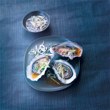 simsearch:825-07649320,k - Steam-cooked oysters Stock Photo - Rights-Managed, Code: 825-06818065