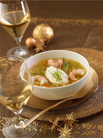 food or drink - Dublin Bay prawn soup with tarragon and whipped cream Photographie de stock - Rights-Managed, Code: 825-07076695