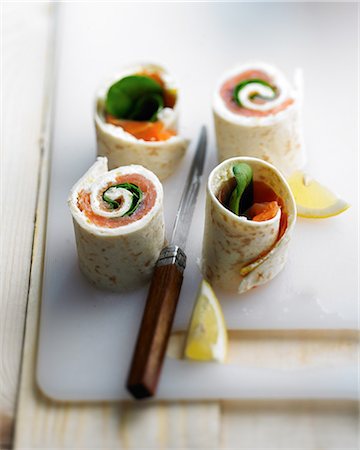 simsearch:825-07522119,k - Smoked salmon and fresh spinach wrap Stock Photo - Rights-Managed, Code: 825-07076914