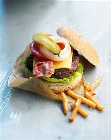 fries - Cheeseburger Stock Photo - Rights-Managed, Code: 825-07076913