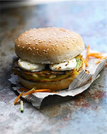 Vegetable fritter and goat's cheese burger Stock Photo - Rights-Managed, Code: 825-07076933