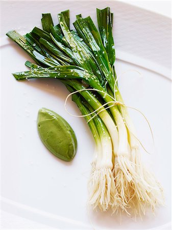 simsearch:700-06334366,k - Leeks with soya cream vinaigrette Stock Photo - Rights-Managed, Code: 825-07077095