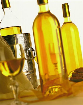 simsearch:825-02306931,k - Bottles of white wine Stock Photo - Rights-Managed, Code: 825-07077834