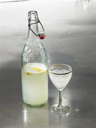 simsearch:825-02306931,k - Bottle and glass of lemonade Stock Photo - Rights-Managed, Code: 825-07077949