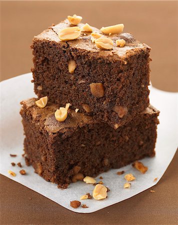 simsearch:825-07523099,k - Peanut brownies Photographie de stock - Rights-Managed, Code: 825-07522188