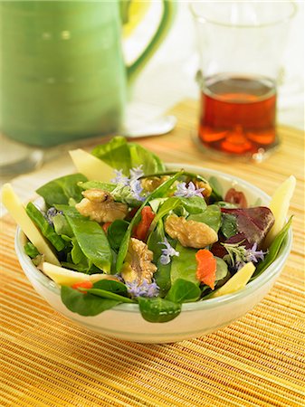 simsearch:825-07522119,k - Sugar pea,corn lettuce,spinach,smoked salmon,walnut and edible flower salad Stock Photo - Rights-Managed, Code: 825-07522248