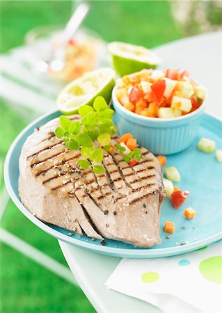 simsearch:825-07522119,k - Tahitian-style grilled tuna Stock Photo - Rights-Managed, Code: 825-07522915