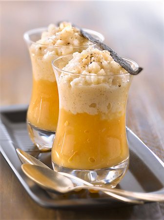 simsearch:825-06315282,k - Vanilla-flavored rice pudding with stewed quince Stock Photo - Rights-Managed, Code: 825-07522972