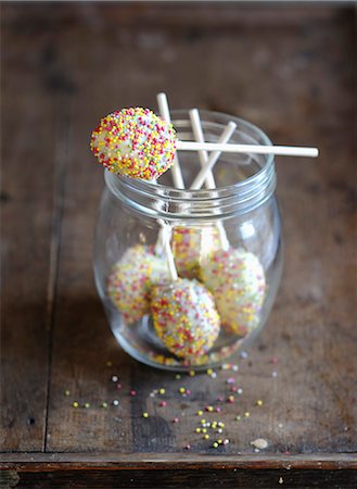 Chocolate and sugar ball popcakes Stock Photo - Rights-Managed, Code: 825-07523107