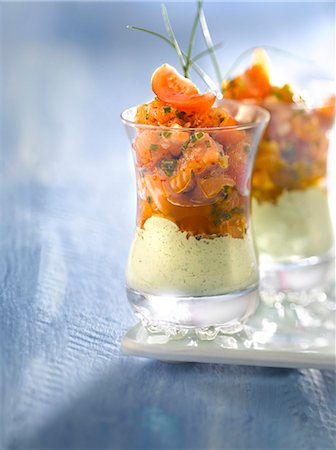 simsearch:825-03627010,k - Salmon tartare and rocket lettuce cream Verrine Stock Photo - Rights-Managed, Code: 825-07523165