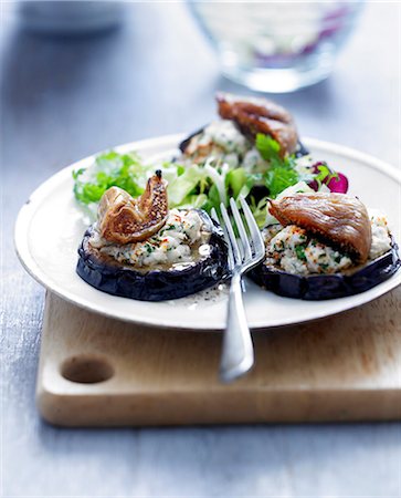simsearch:825-05814612,k - Sliced eggplants grilled with goat's cheese and fresh figs Stock Photo - Rights-Managed, Code: 825-07652606