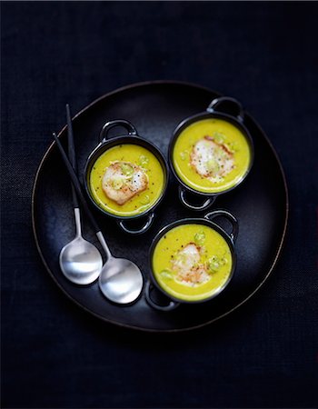 simsearch:825-07649320,k - Scallops in coconut milk with turmeric and citronella Stock Photo - Rights-Managed, Code: 825-07652853