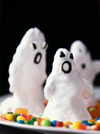 Ghost-shaped sweets Stock Photo - Rights-Managed, Code: 825-02307302