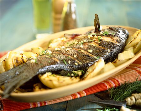 simsearch:825-02306228,k - grilled bass with fennel Foto de stock - Con derechos protegidos, Código: 825-02303557