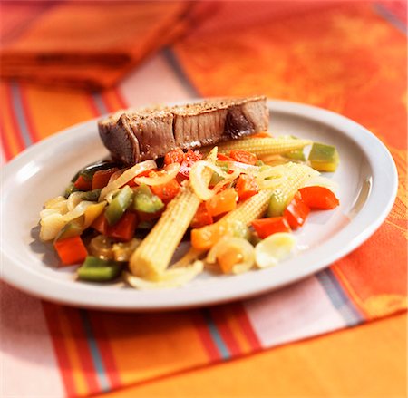 simsearch:825-03627010,k - Tuna with summer vegetables Stock Photo - Rights-Managed, Code: 825-03627448