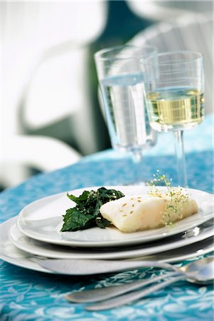 simsearch:825-03627010,k - Turbot with creamed milk and spinach Stock Photo - Rights-Managed, Code: 825-03627579