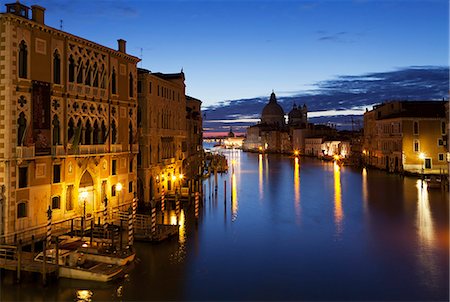 simsearch:6119-07443725,k - Grand Canal and Basilica Santa Maria della Salute; Venice, Italy Stock Photo - Rights-Managed, Code: 832-08007725