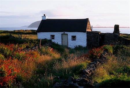 dingle peninsula - Cottage, near Dunquin, Dingle Peninsula, Co Kerry, Ireland Stock Photo - Rights-Managed, Code: 832-02254644